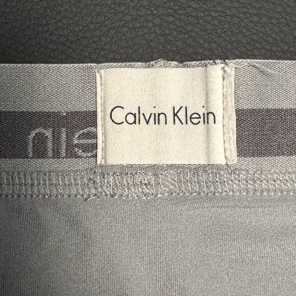 Calvin Klein Men's Trunks Gray (Medium) - Picture 9 of 9